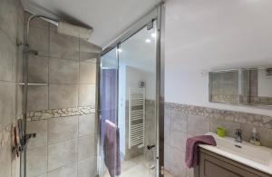 Maisons de vacances Les Beaux Chenes : photos des chambres