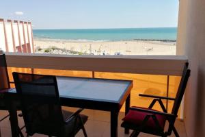 Face à la mer Terrasse ensoleillée &loggia panoramique-4 personnes-