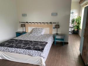 B&B / Chambres d'hotes La Raimbaudiere : photos des chambres