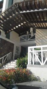 ACS Pine Suites Tagaytay
