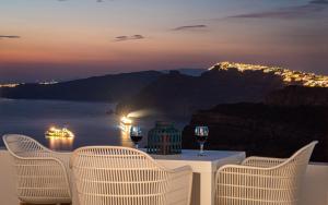 Caldera St. Santorini Greece