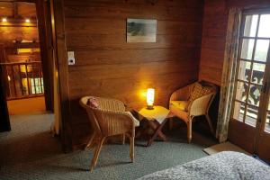 Chalets Chalet paisible dans la nature avec belle vue sur le lac Leman : photos des chambres