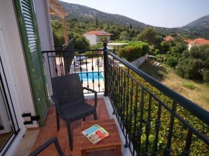 Three-Bedroom Villa with Private Pool room in Villa ANDREAS