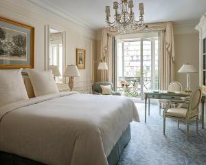 Hotels Four Seasons Hotel George V Paris : Chambre Lit King-Size Deluxe