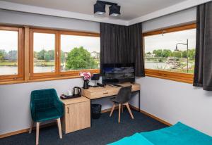 Deluxe Twin Room with Riverview room in Hotel Pod Wawelem