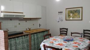 Apartamento con balcón