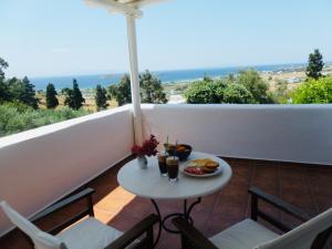 O&K 3-Bedroom Villa with Sea view, Golden Beach, Paros Paros Greece