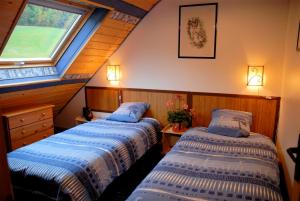 Appartements Gite Les Eymes : photos des chambres