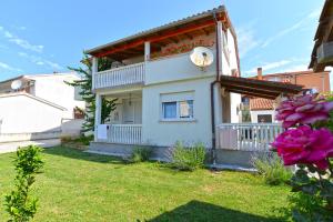 Apartment Brajdine 405