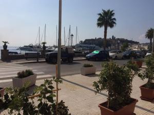Lipari by the Port (B) - Holiday Housing