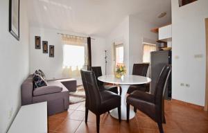 Comfortable apartment near the Hidrobaza beach