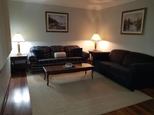 Sarnias Man Cave welcomes you... Game ON!