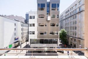 Two spacious apartments near Pałac Kultury – 5 Min Walk
