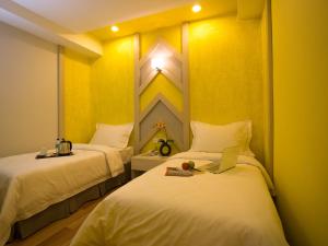 Sunshine Inn Plus