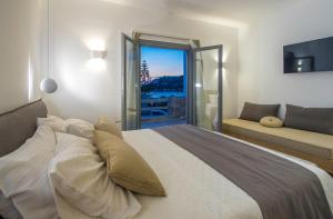 Oro Suites Syros Greece