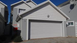 Waterside Living CAN05