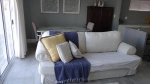 Waterside Living CAN05