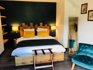 Hotels Logis Hotel Les Ancolies : photos des chambres