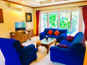 Thai Family karon Pool Villa 泰如家卡伦3卧泳池别墅