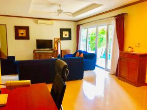 Thai Family karon Pool Villa 泰如家卡伦3卧泳池别墅