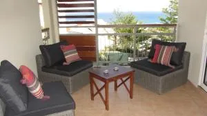 Vue sur le Lagon - Filaos