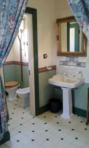 A Pilgrims Rest Guest House in Graskop