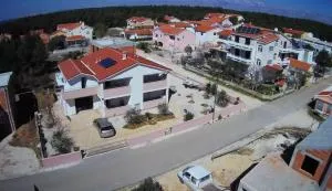 Apartments Ružmarin - Vrsi