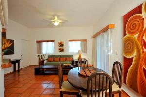 Las Palmas Condominio