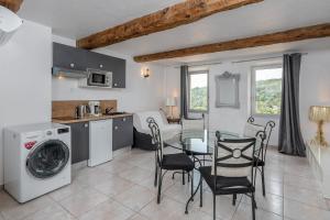 B&B / Chambres d'hotes Maison Carles BnB : photos des chambres