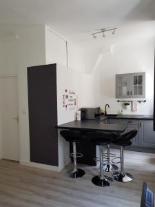 Appartements Happy T1 tout equipe - confort - Vieux Port : photos des chambres