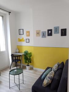 Appartements Happy T1 tout equipe - confort - Vieux Port : photos des chambres