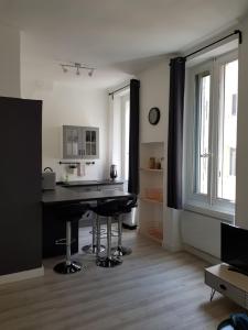 Appartements Happy T1 tout equipe - confort - Vieux Port : photos des chambres