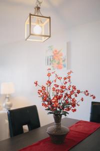 2 Bedroom 2 Bath With Patio On 11th Collins ave