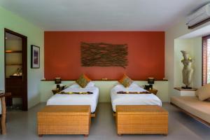 Phòng Tiêu chuẩn Hướng hồ bơi (Standard Pool View Room)