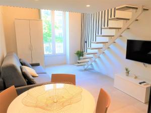 DUPLEX CENTRE MER 204