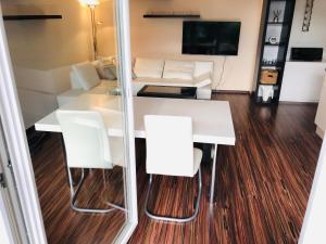 25h GARDEN Apartment PLUS private Beach