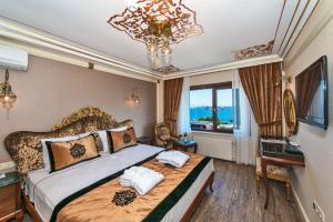 Executive Suite with Balcony room in The Byzantium Suites Hotel & Spa