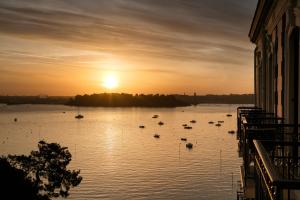 Hotels Hotel Barriere Le Grand Hotel Dinard : photos des chambres