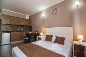Sea Towers Lux 605