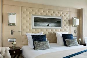 Hotels Hotel Barriere Le Grand Hotel Dinard : Chambre Double ou Lits Jumeaux Prestige - Vue sur Mer