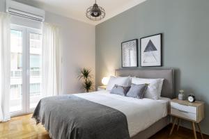 Urban 2BD Apartment in Koukaki by UPSTREET