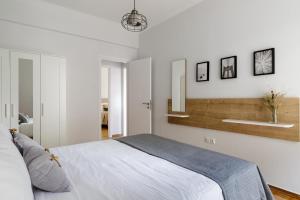 Urban 2BD Apartment in Koukaki by UPSTREET