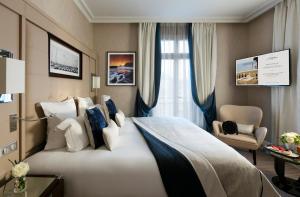 Hotels Hotel Barriere Le Grand Hotel Dinard : photos des chambres