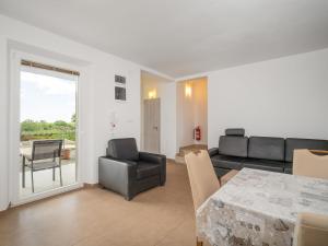 Holiday Home Mario 2 by Interhome