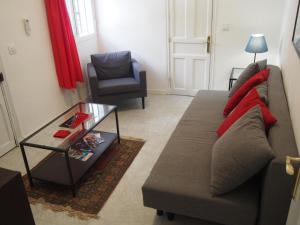 Casa Valientes B - Parking privado gratis & patio interior