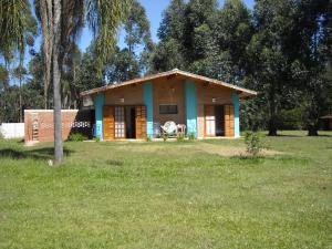 Casa de Campo- no bosque c lareira elétrica