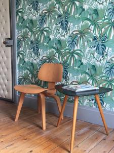 B&B / Chambres d'hotes L'esprit du 8 : Chambre Lit King-Size avec Balcon