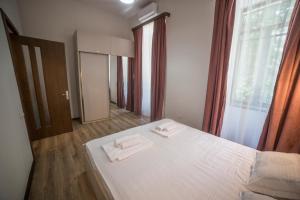 Your Apartment In This City N2