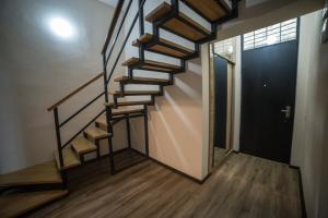 Your Apartment In This City N2