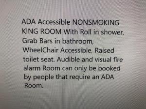 King Room with Roll-In Shower - Disability Access room in Calimesa Inn
